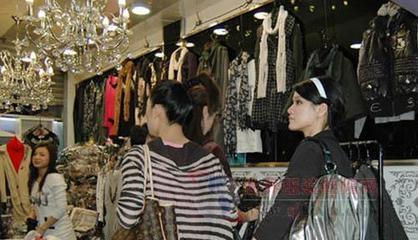 虎門富民時裝城首度公開支持零售，攜手世界服裝鞋帽網推動行業發展