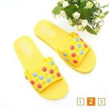 大連金州鞋帽零售新風向 男女拖鞋批發零售一站式服務解析